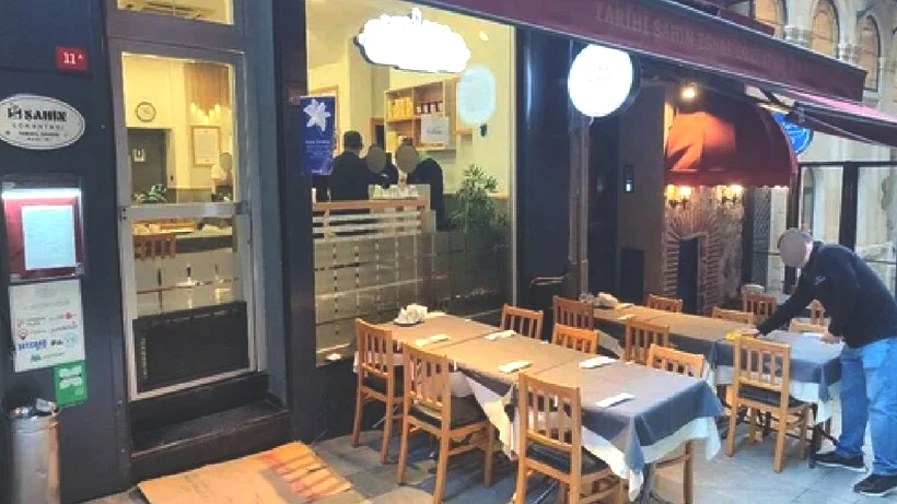 Taksim'in Göbeğindeki 58 Yıllık Restoran İflasın Eşiğinde: Beyoğlu’nun Efsanesiydi - Resim: 2