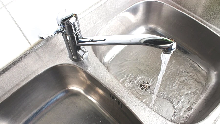 resized-744d2-18621c43stainlesssteelsinkstocktoday160201tease.jpg