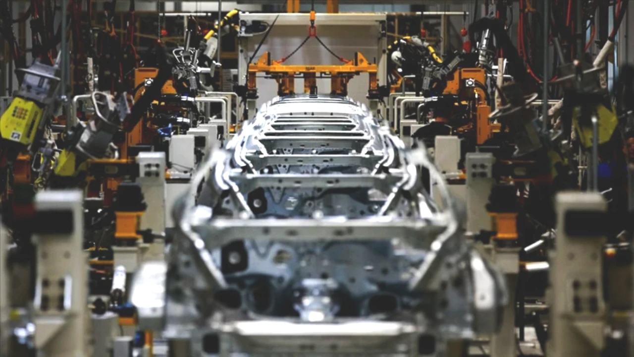 ABD Dışındaki Otomobillere 25% Gümrük Vergisi: Yeni Düzenleme Neleri Getiriyor?